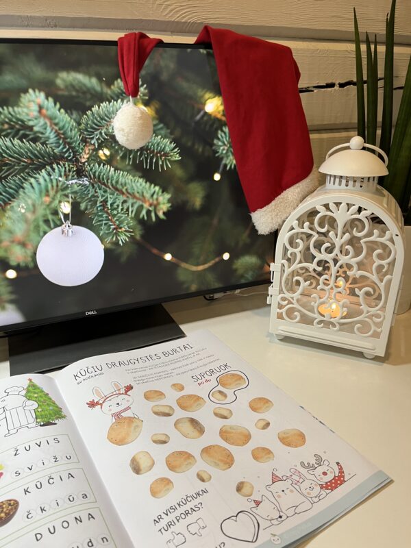 kalėdinės užduotėlės knygelė dovana kalėdoms vaikams